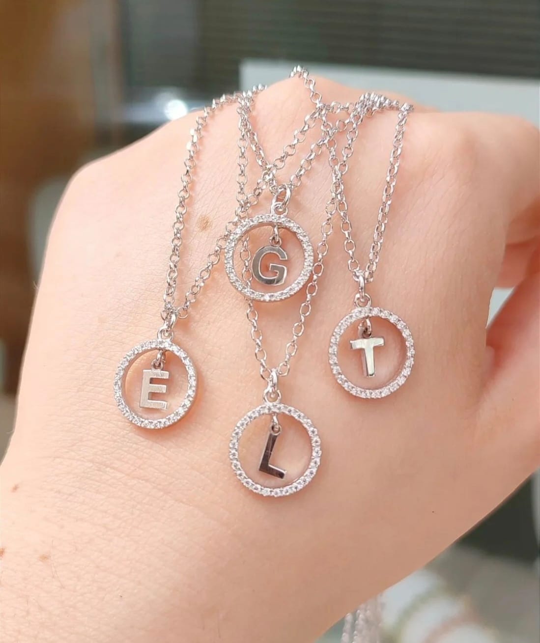 Collana Lettera Round Zircon